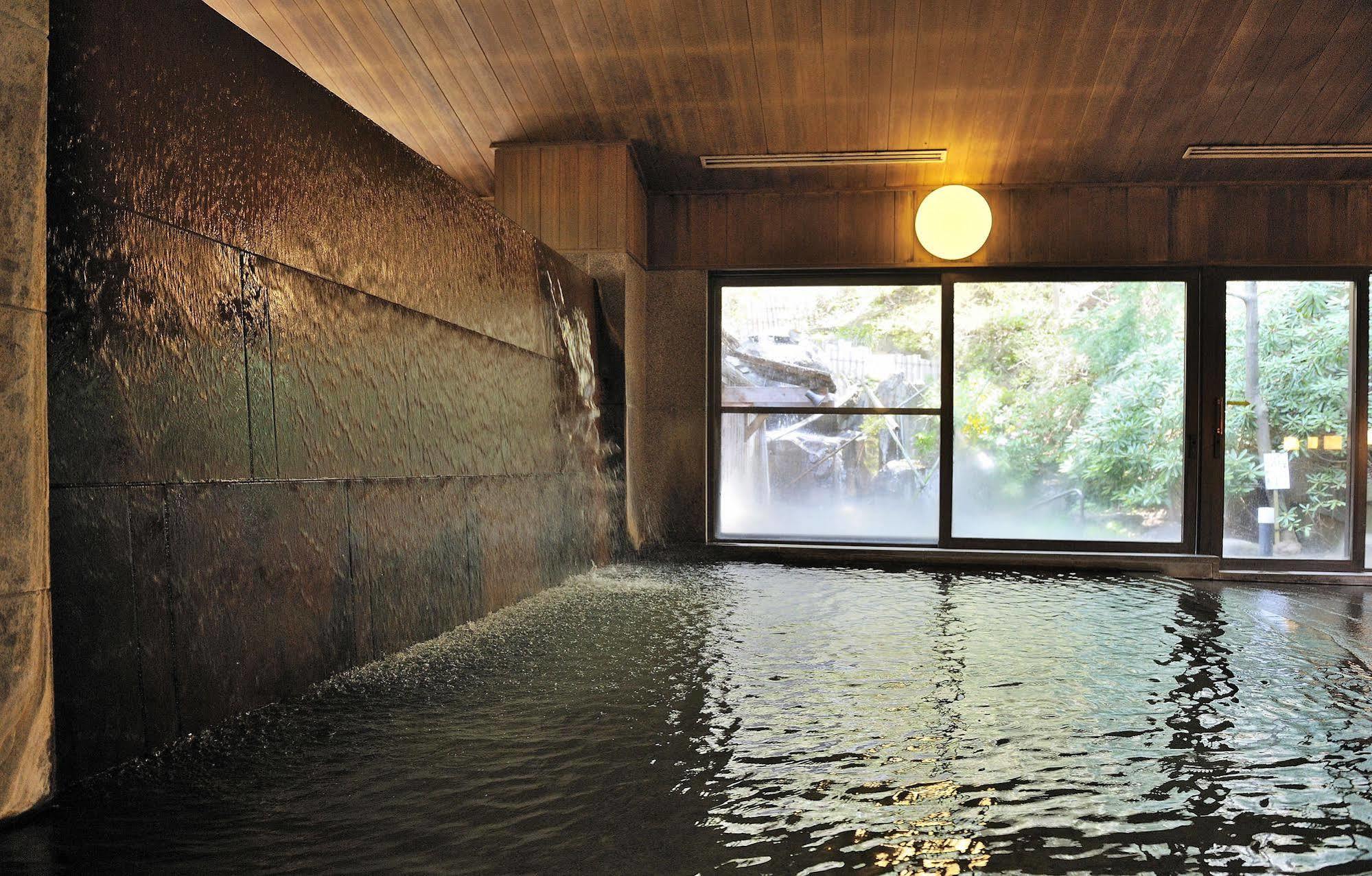 Hotel Senjukaku Jamanouči Exteriér fotografie